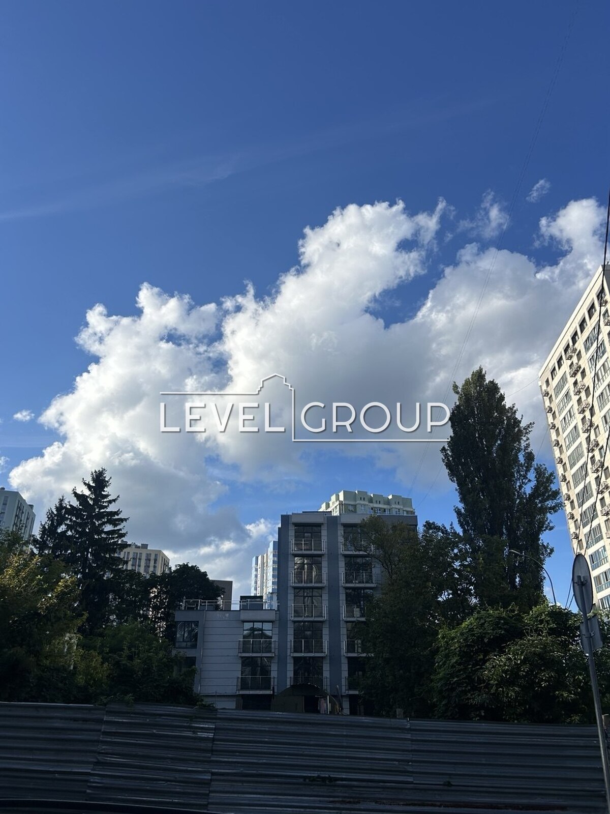 Патріарха Мстислава Скрипника вул. (Миколи Островського), 46
