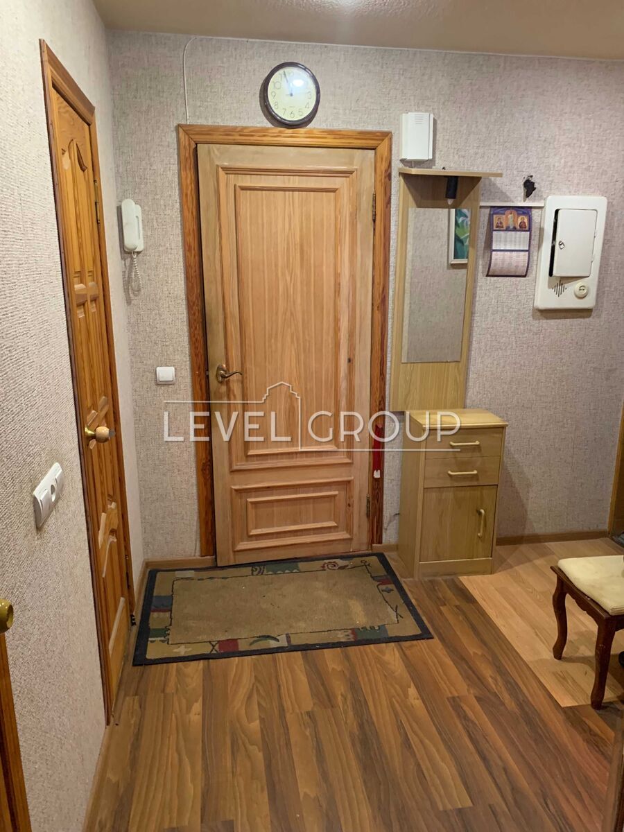 name_en