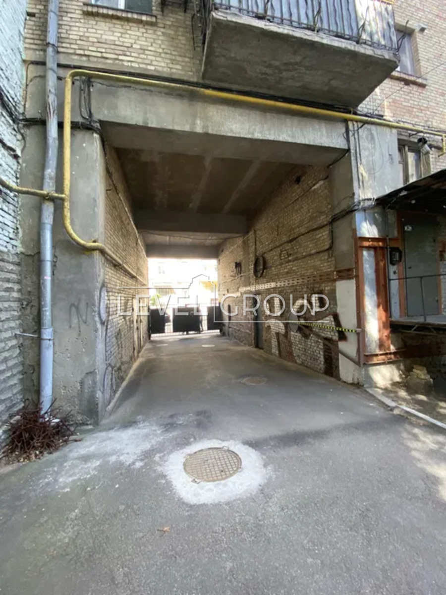 Олеся Гончара вул., 75