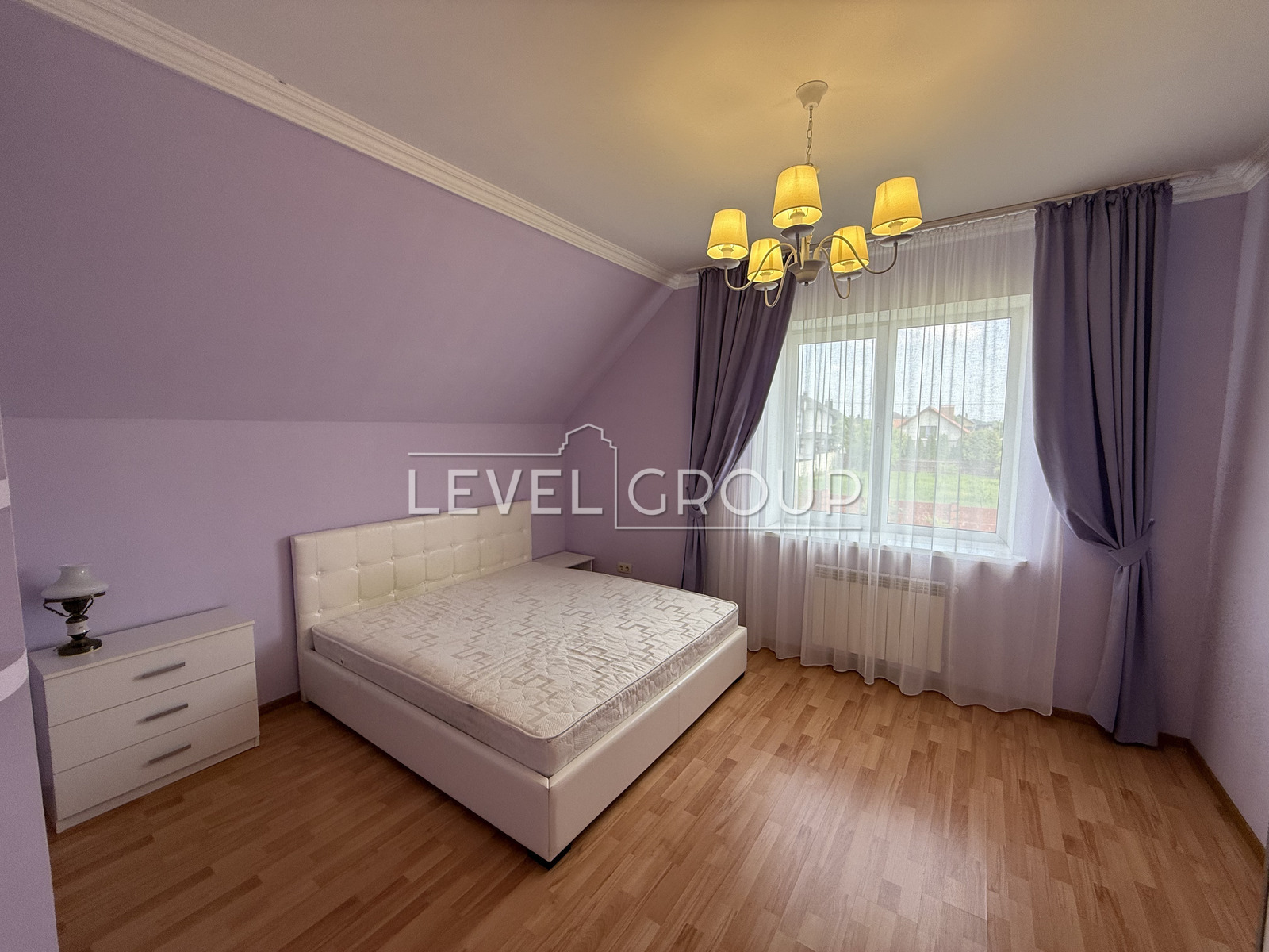 Миколаївська, 37