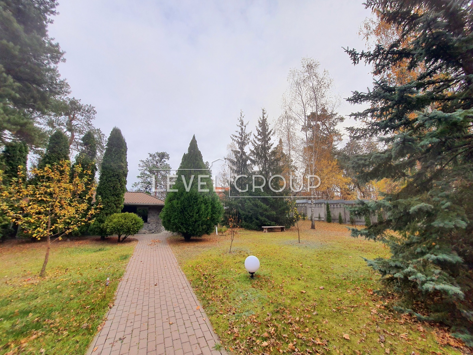 Соловяненка, 125