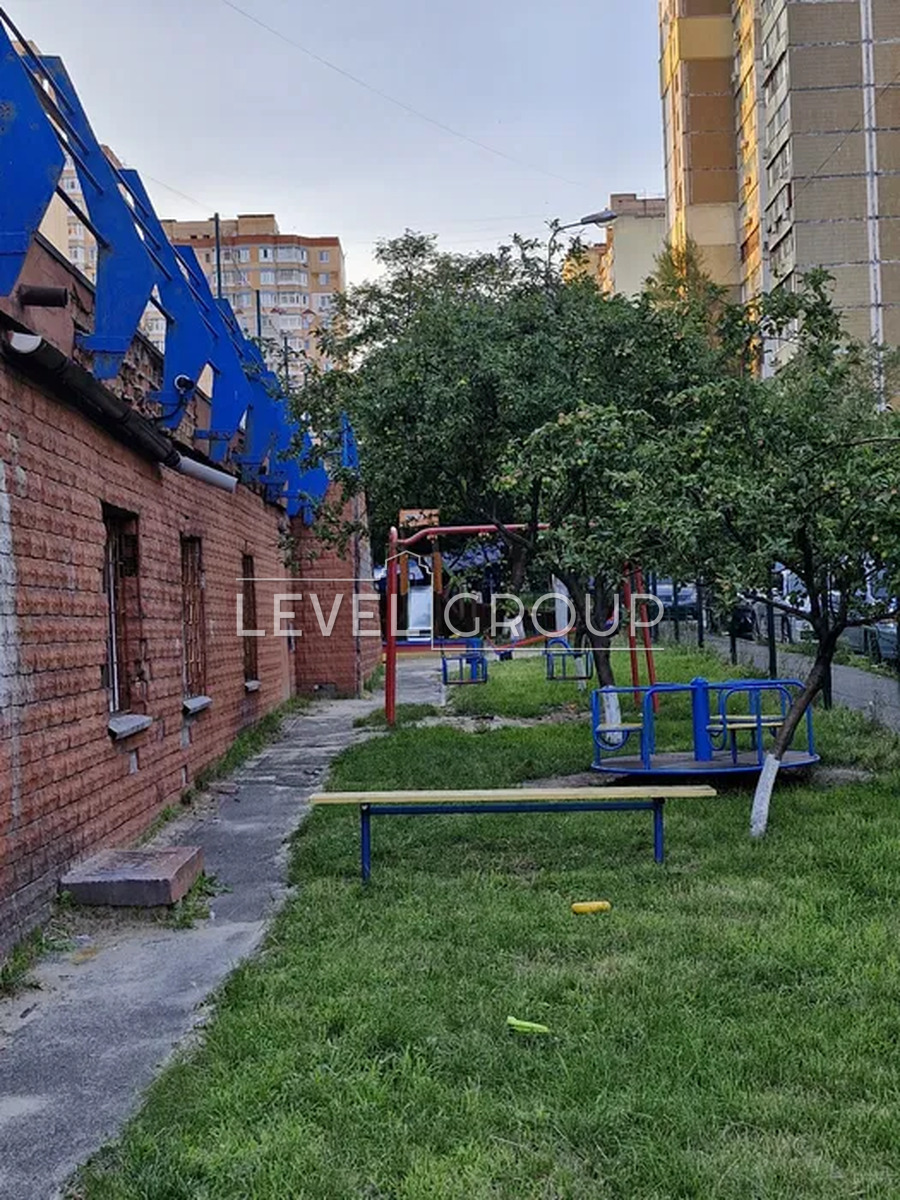 Академіка Палладіна просп., 18/30