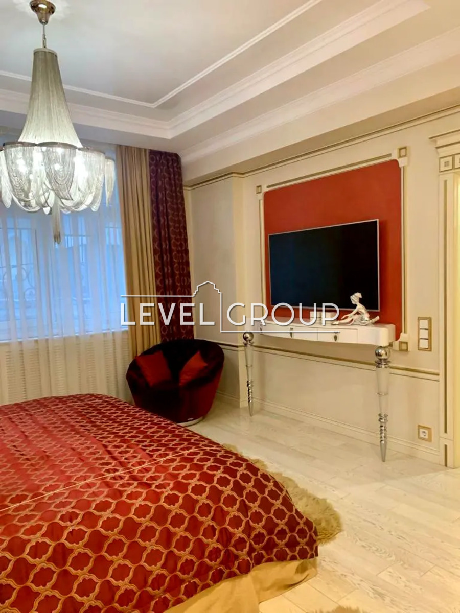 Lesia Ukrainka Blvd., 7B
