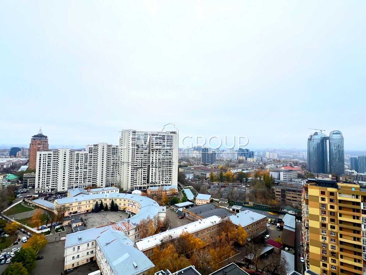Yevhen Konovalets St. (Shchorsa), 36b