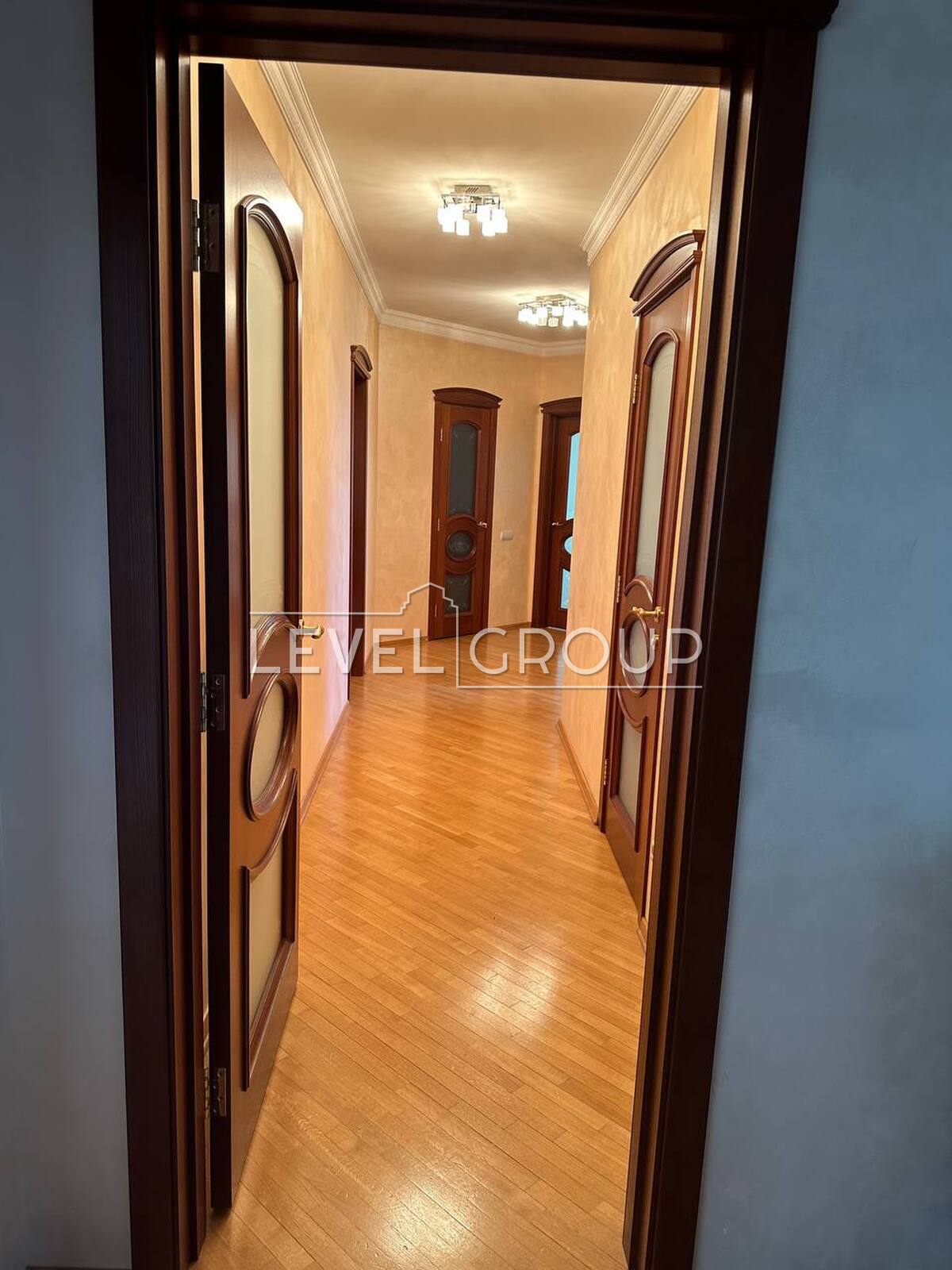 Sribnokilska St., 1
