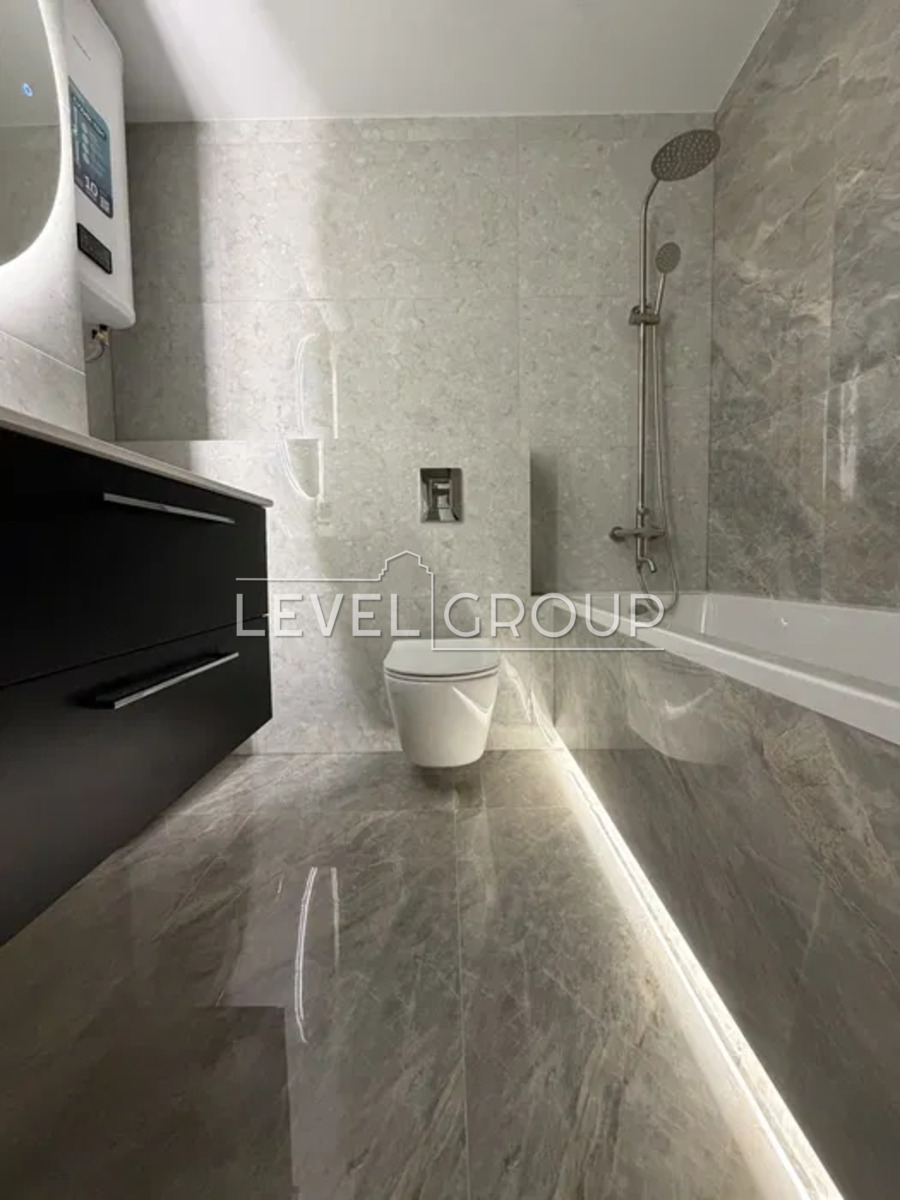 Vasyl Symonenko St., 105