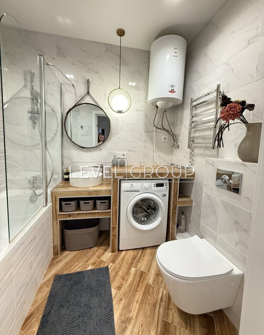 Драгоманова вул., 10