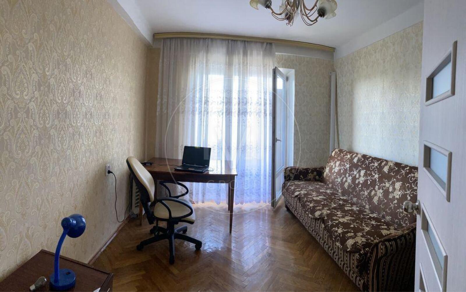 Ivan Mykolaichuk str. (Serafimovicha), 3/1
