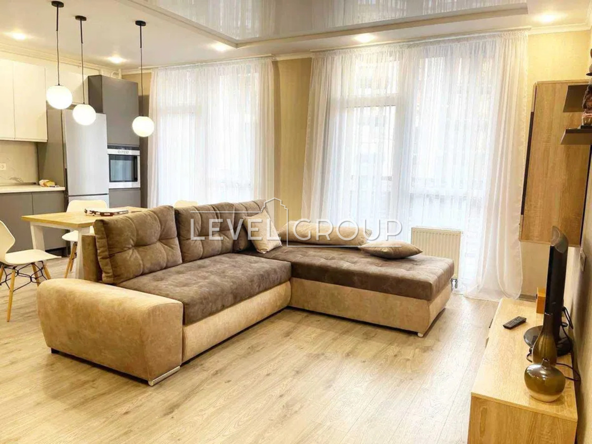 Mykola Zakrevskoho St., 95a