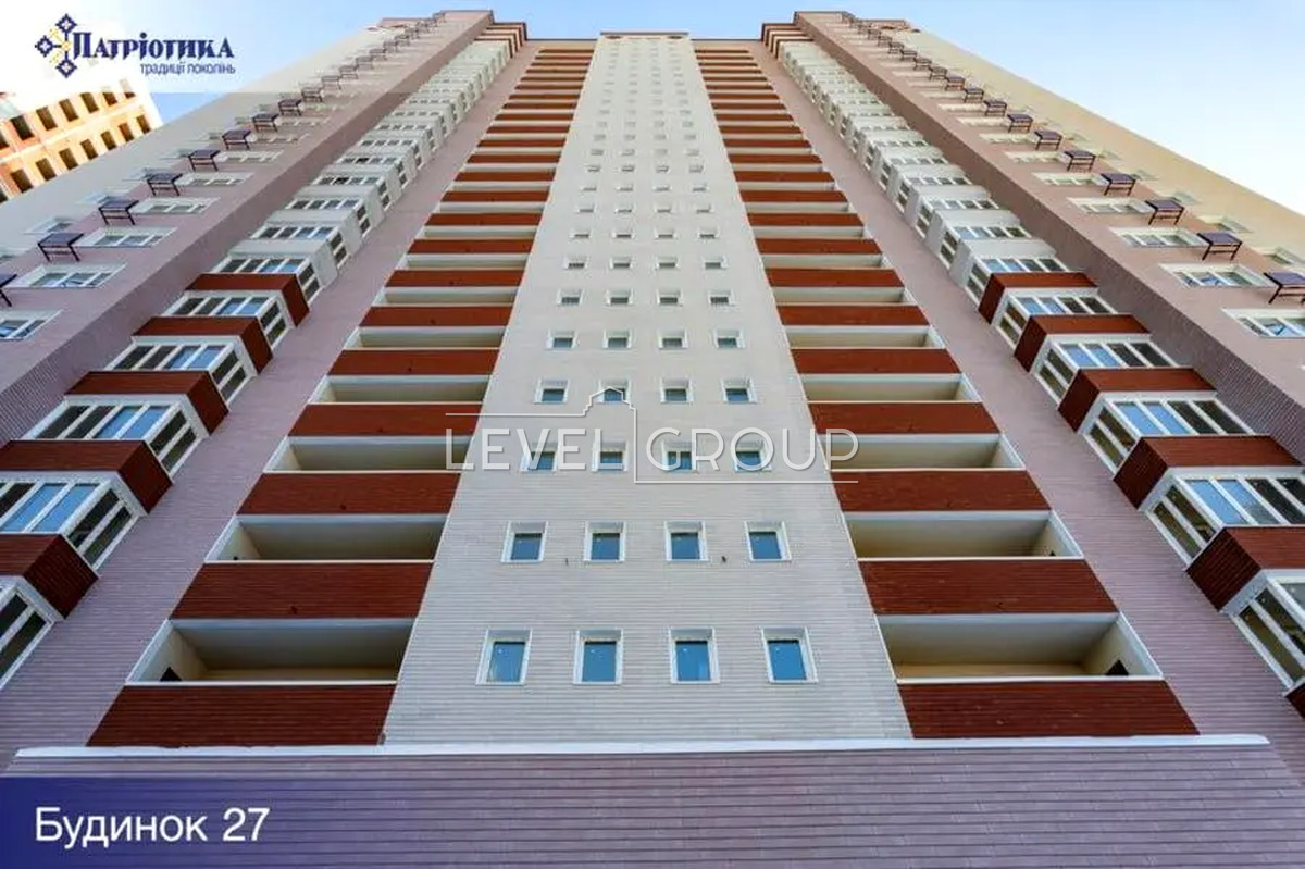 Софії Русової вул., б.27