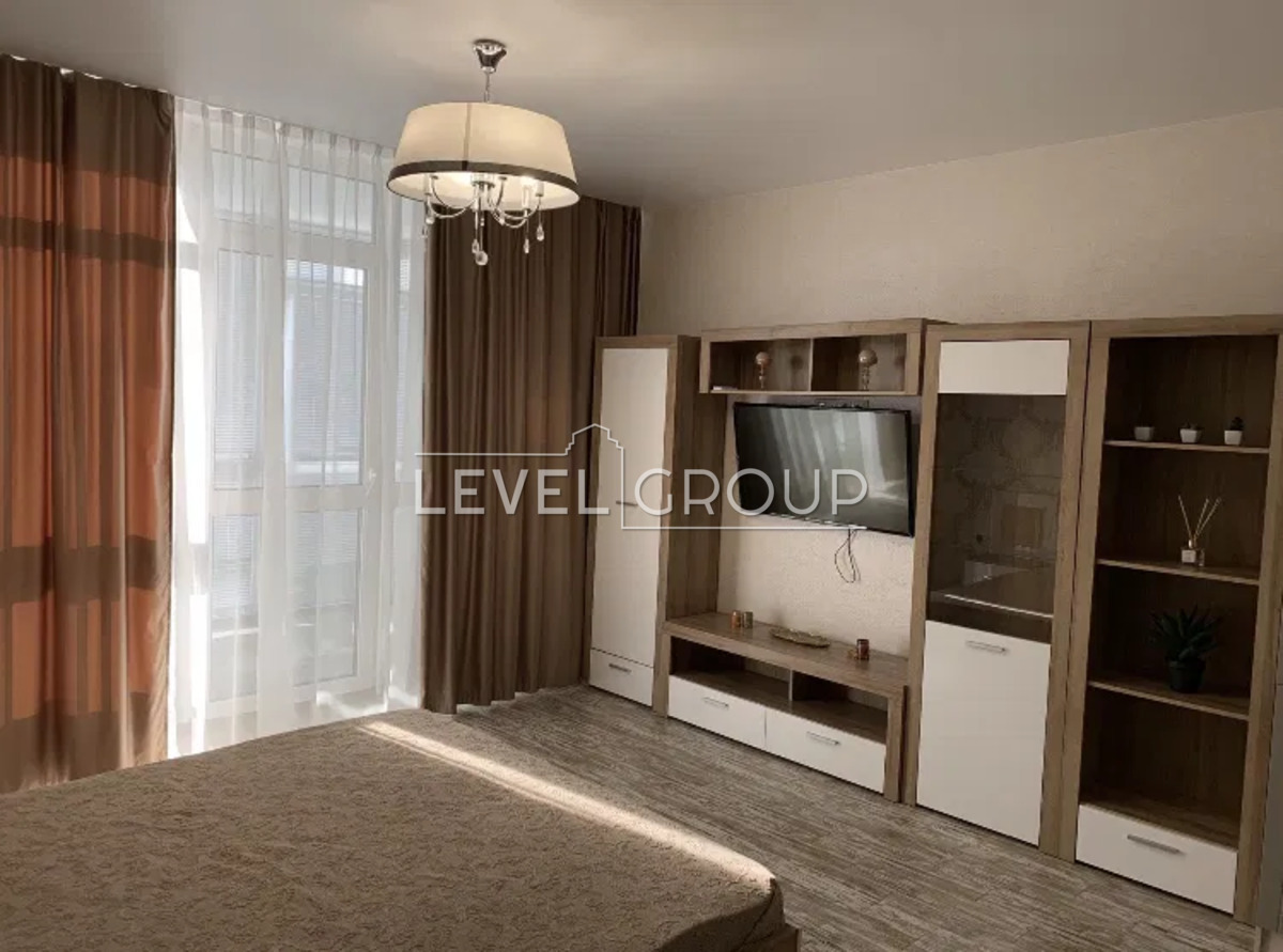 Predslavynska St., 53