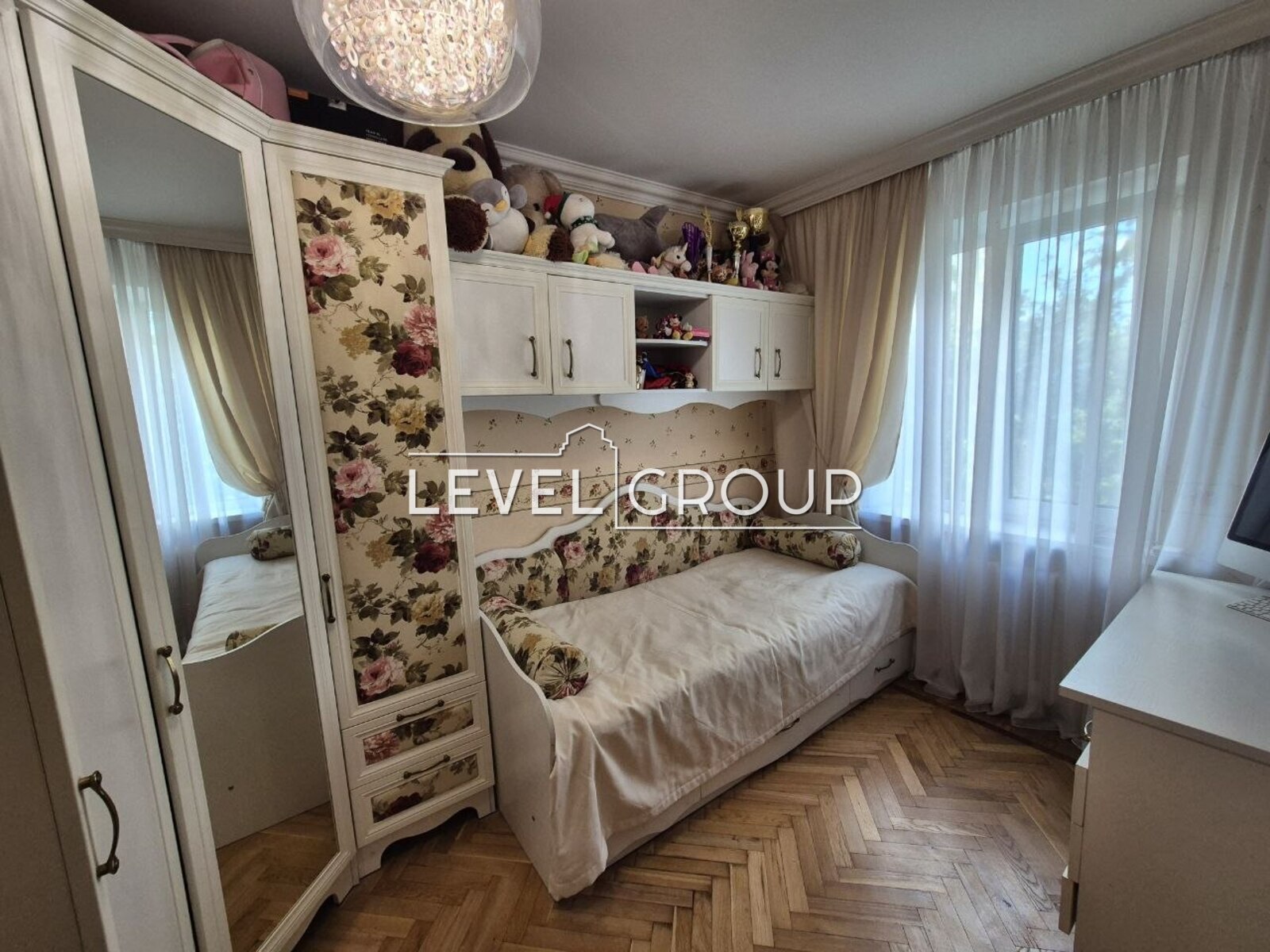 Svobody Ave., 28b
