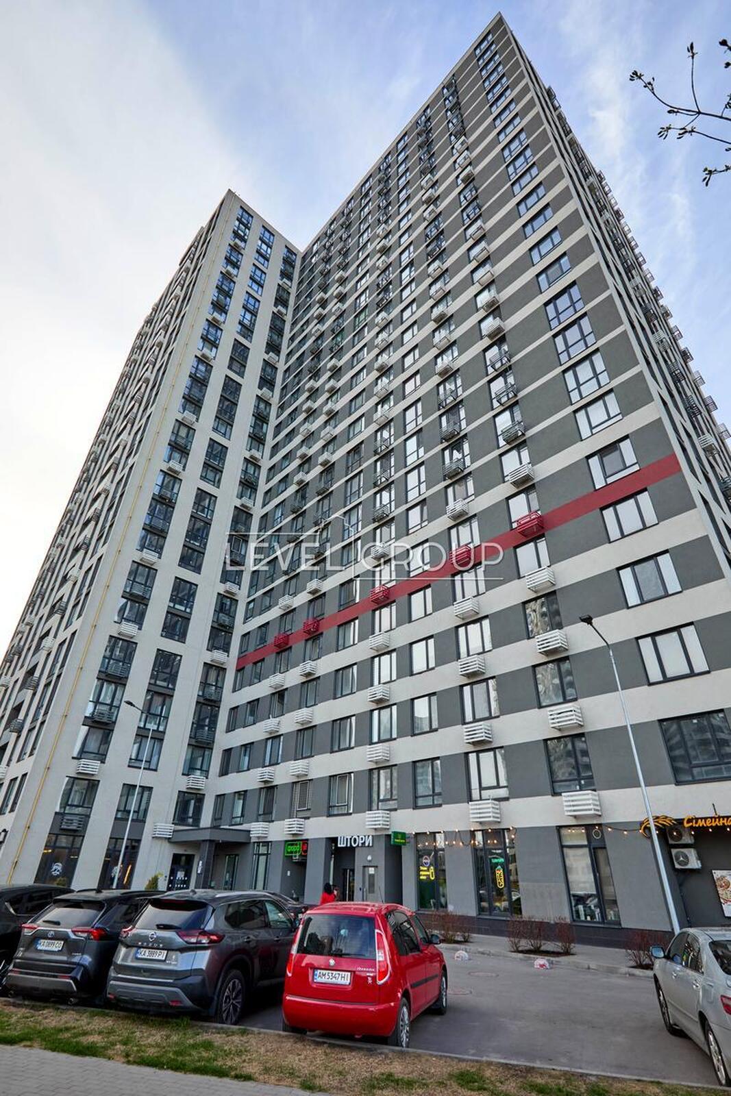 Всеволода Змієнка вул., 21