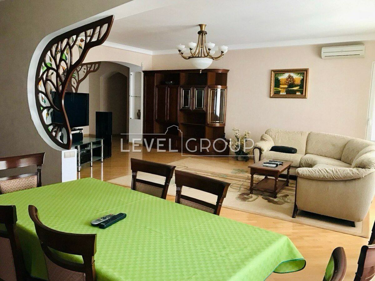 Andriy Verkhoglyad St. (Mykhayla Dragomirova), 4