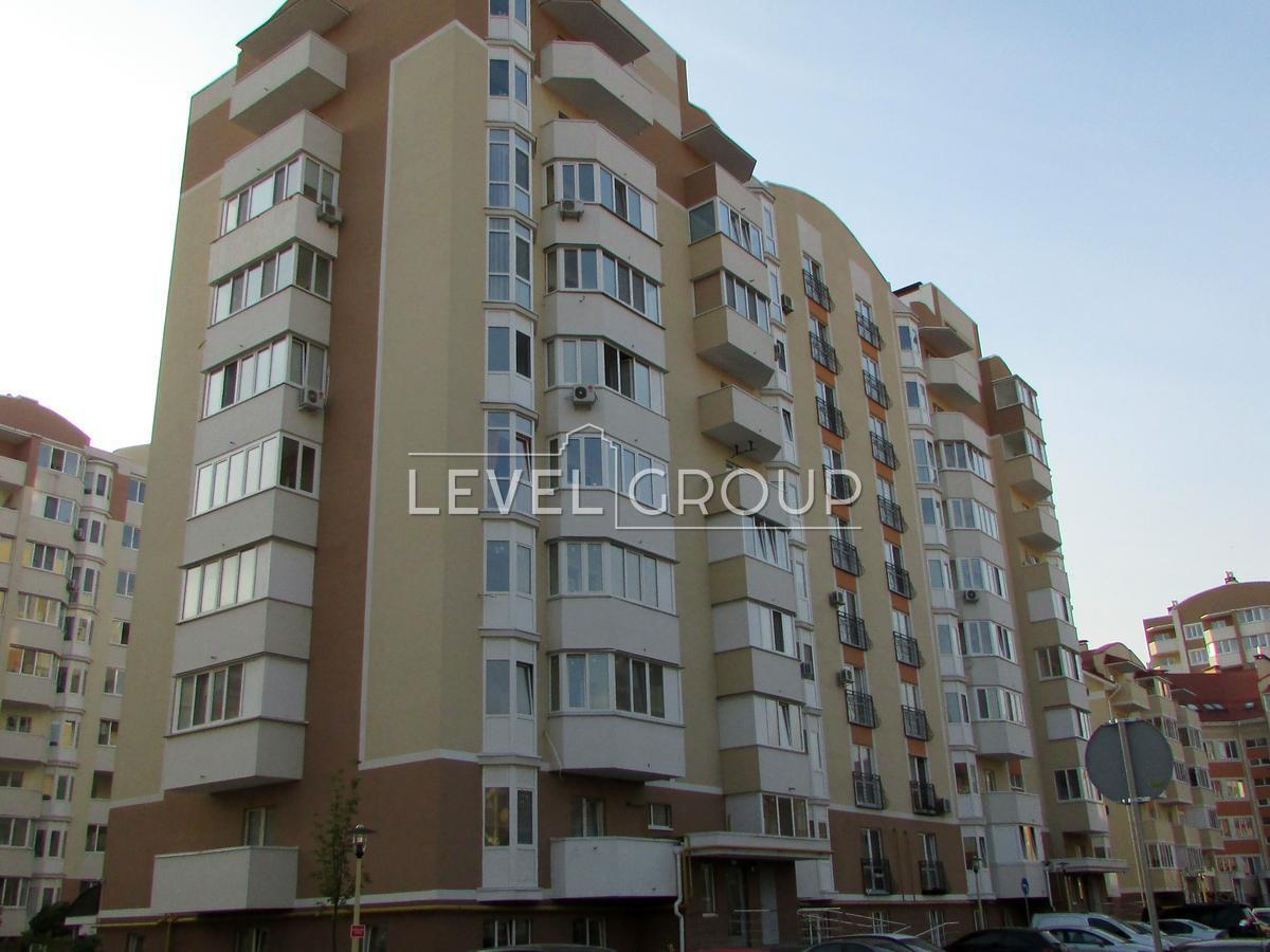 Tarasa Shevchenko Blvd., 5