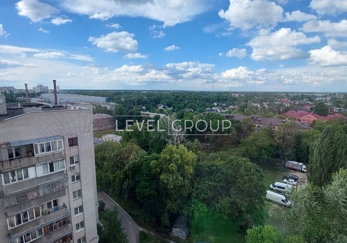 Красовського вул., 8Б
