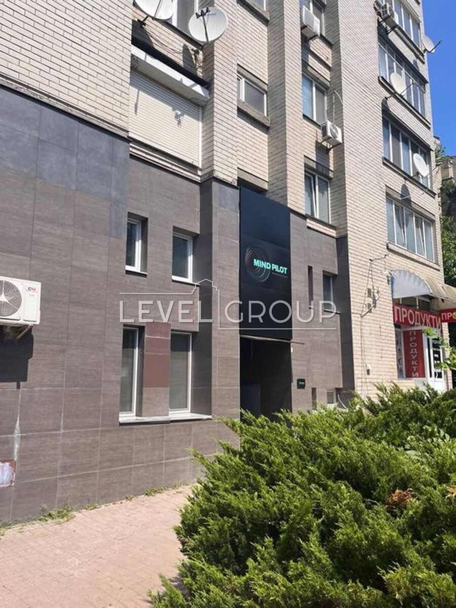 Казимира Малевича вул., 83