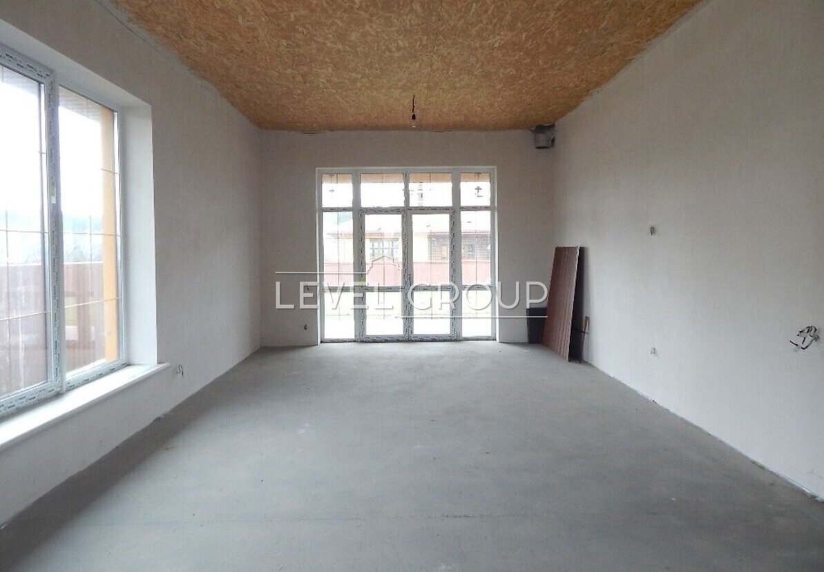 Svyatkova St., 8, 8a