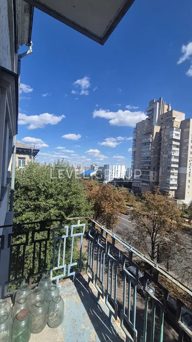Повітряних Сил просп. (Повітрофлотський), 16