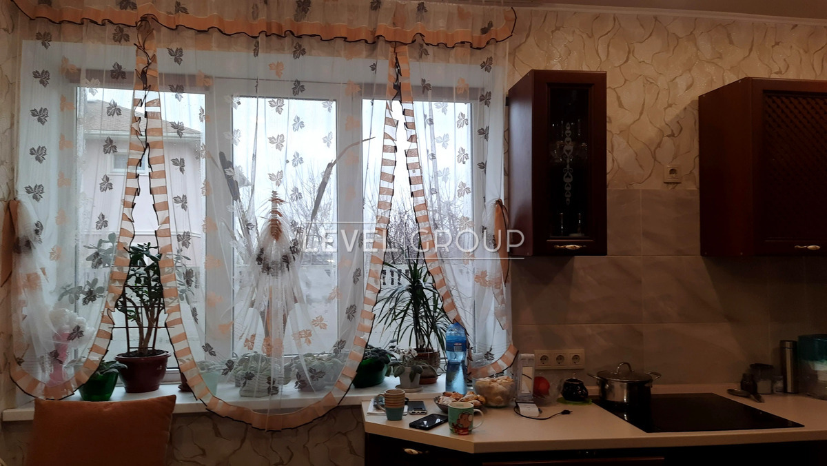 Липська вул., 19