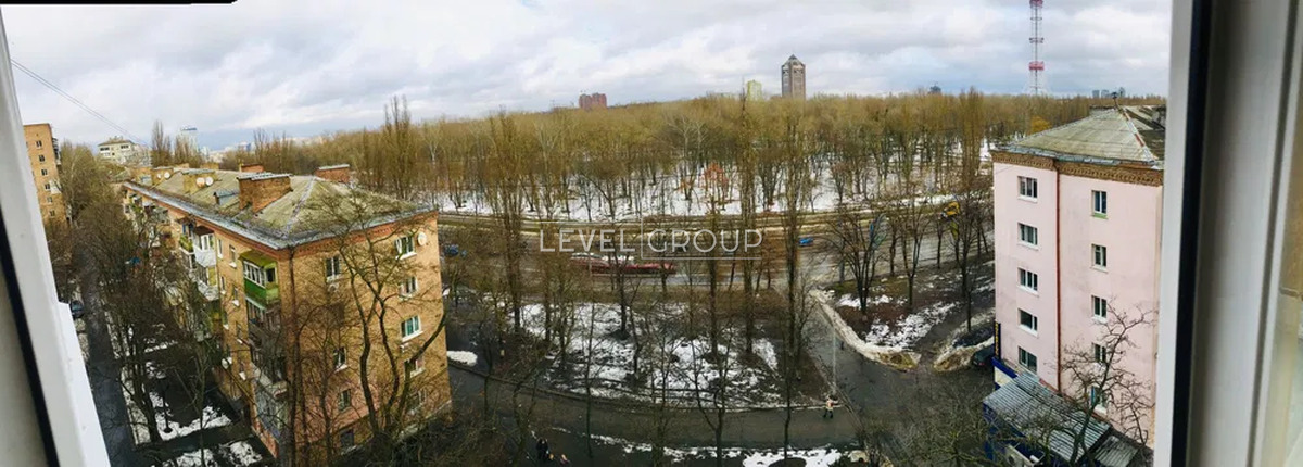 Олени Теліги вул., 35д