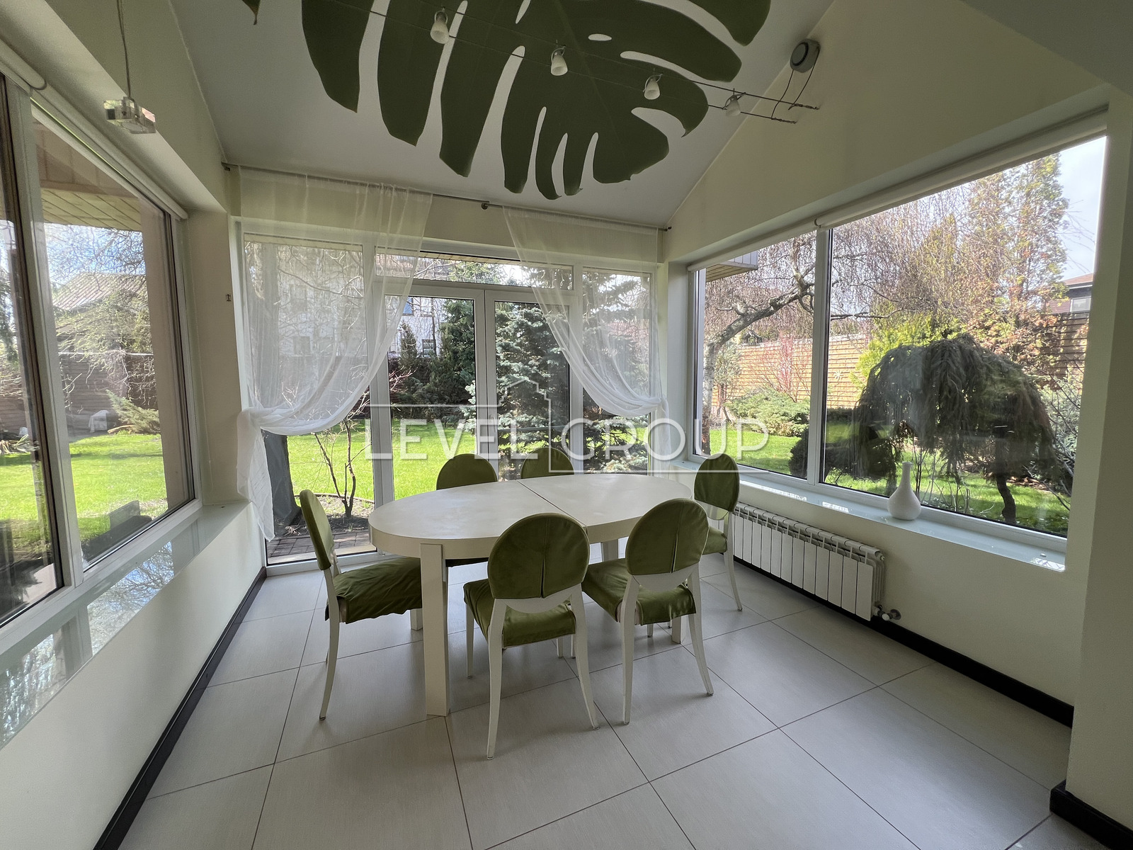 Озерна, 149