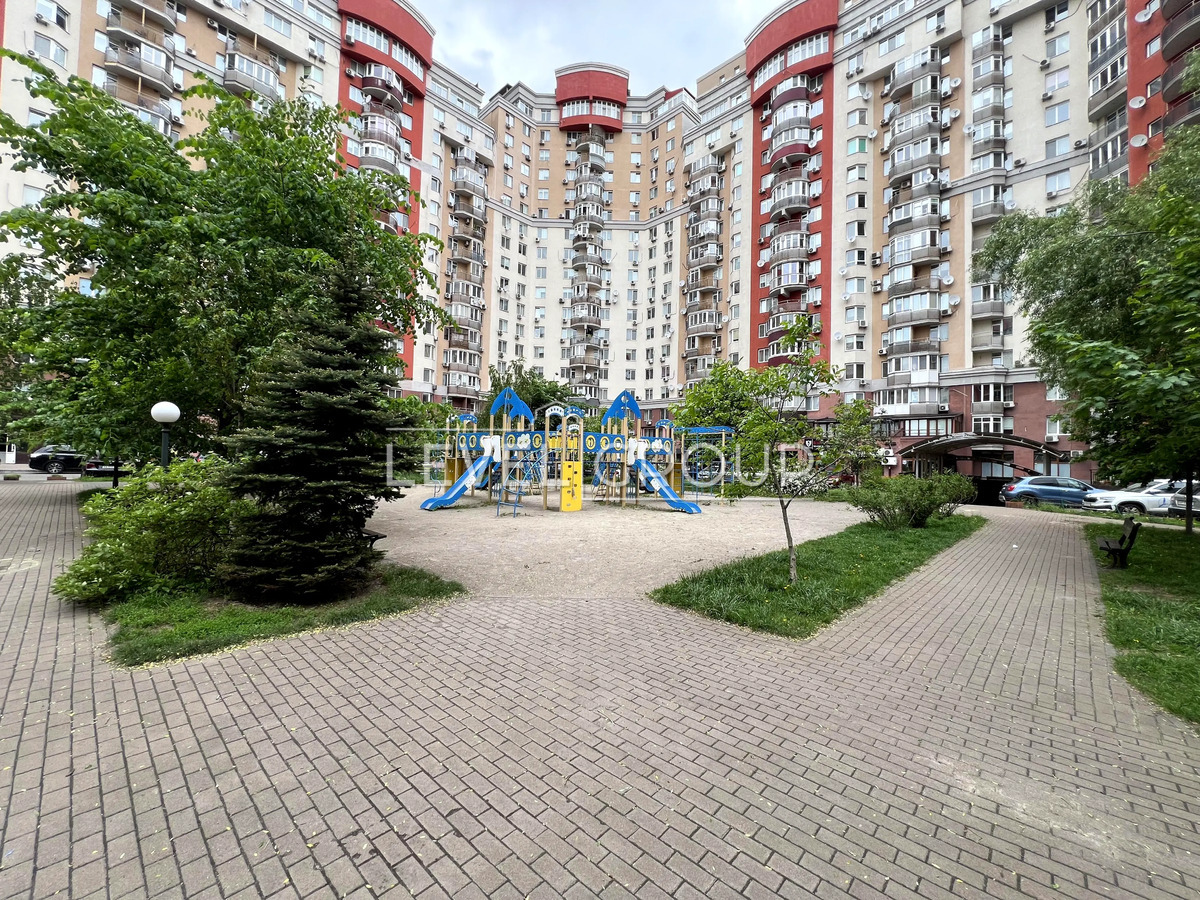 Academician Williams St. (Stepana Rudnytskyi), 3A