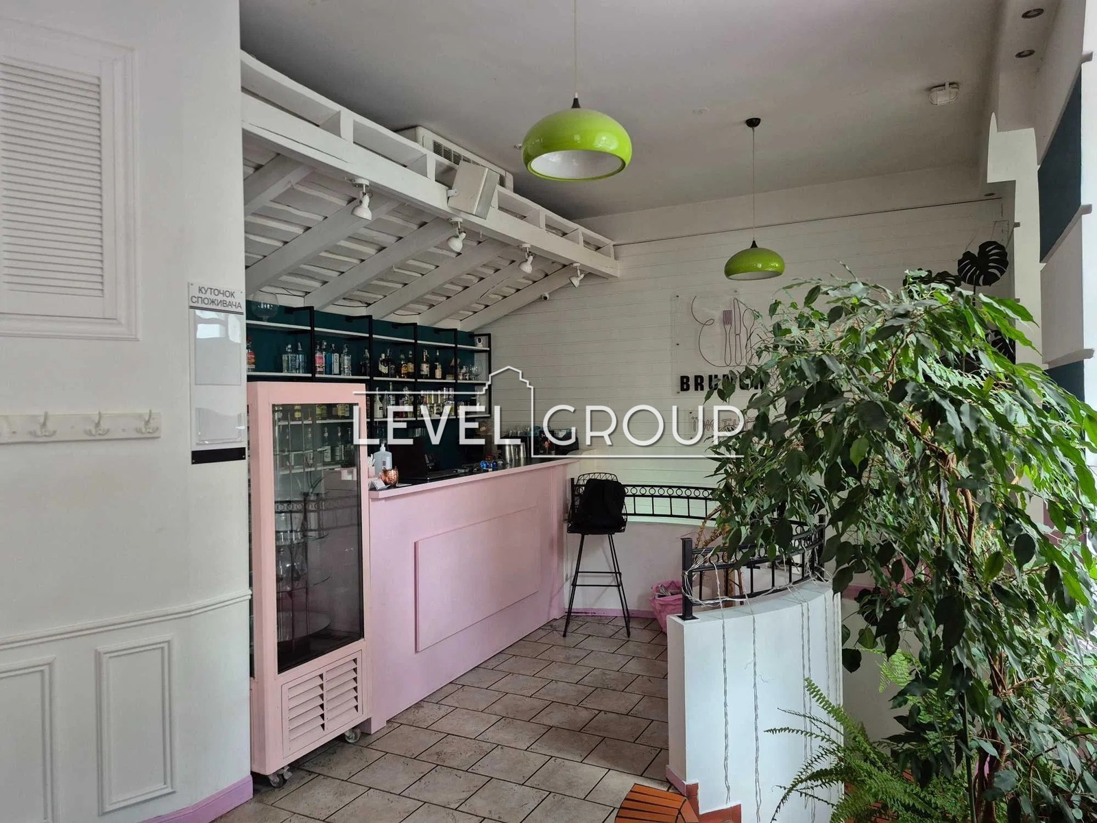 Інститутська вул., 27