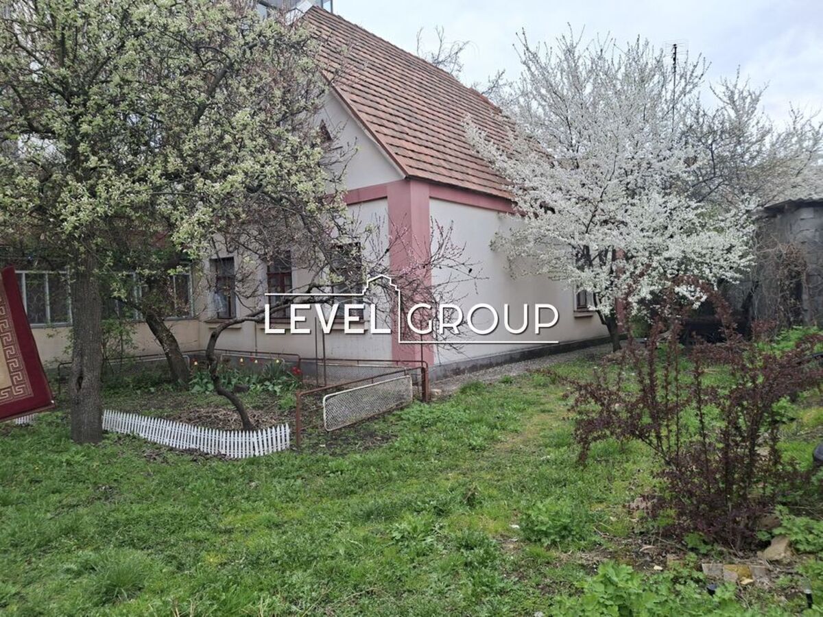 Августина Волошина вул. (Ярослава Галана)