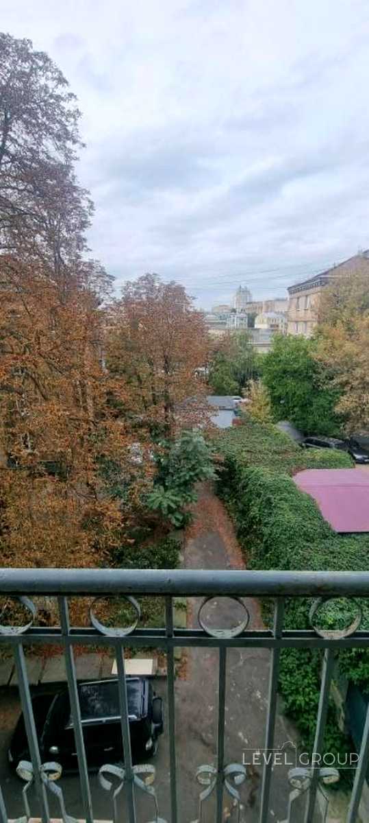 Observatornaya St., 13-15