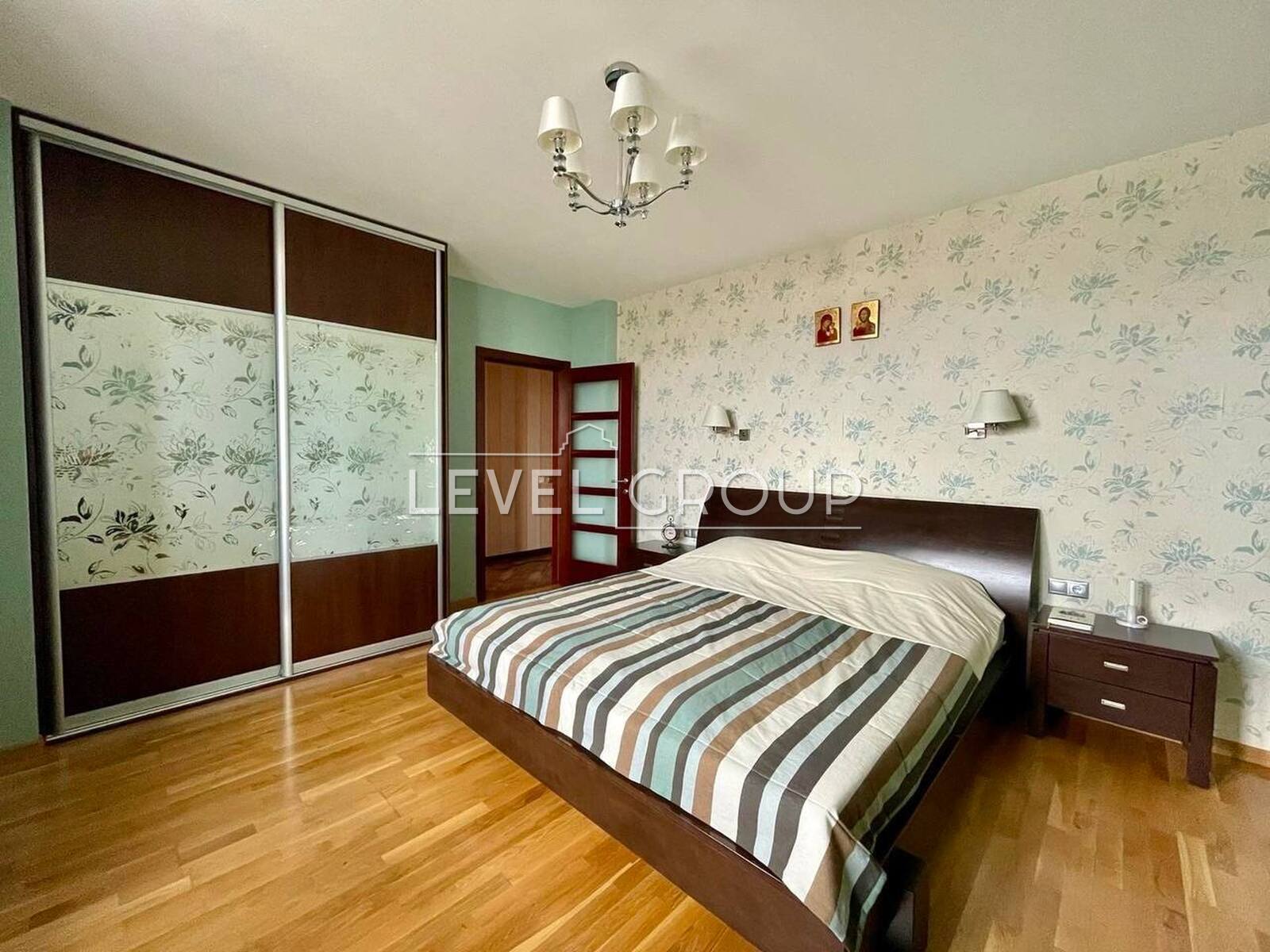 Yuriy Shumsky St., 1B