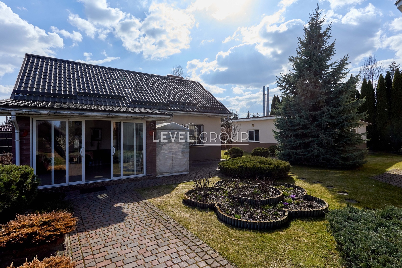 Ірпінська вул., 32