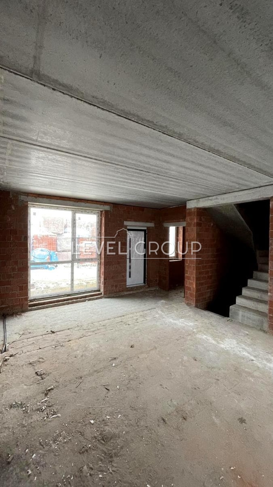 Yevhen Paton St., 15
