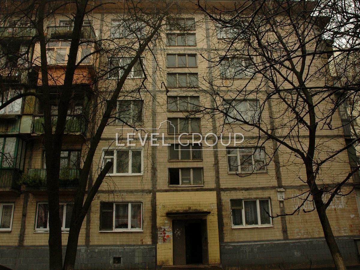 Соломянська вул., 28