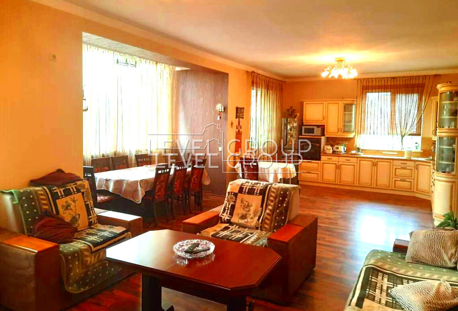 Zoryana St., 1