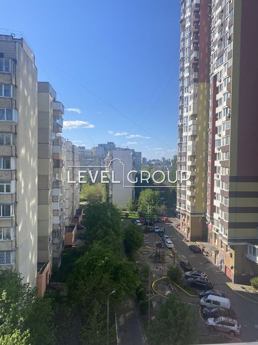 Вірменська вул., 8
