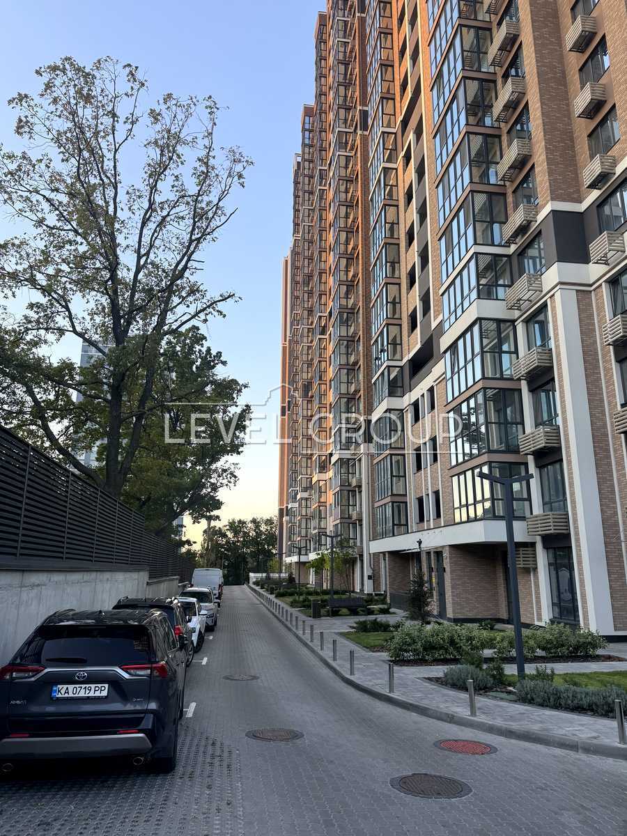 Васильківська вул., 37Г