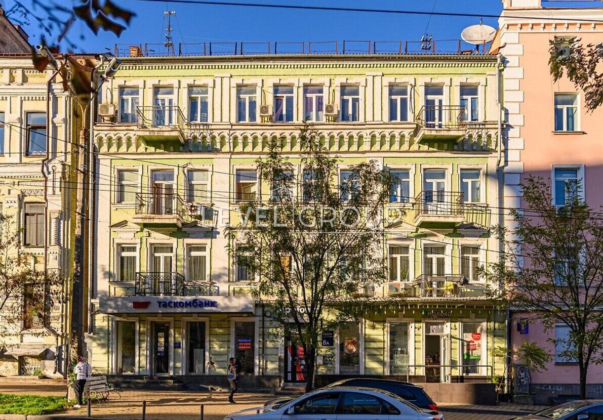 Гетьмана Павла Скоропадского вул. (Льва Толстого), 8