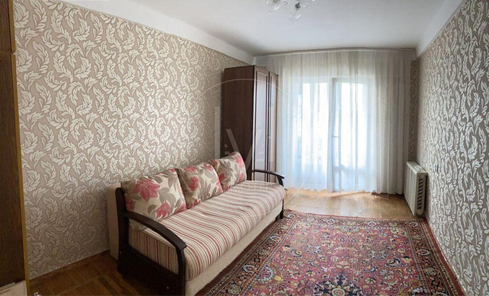 Ivan Mykolaichuk str. (Serafimovicha), 3/1