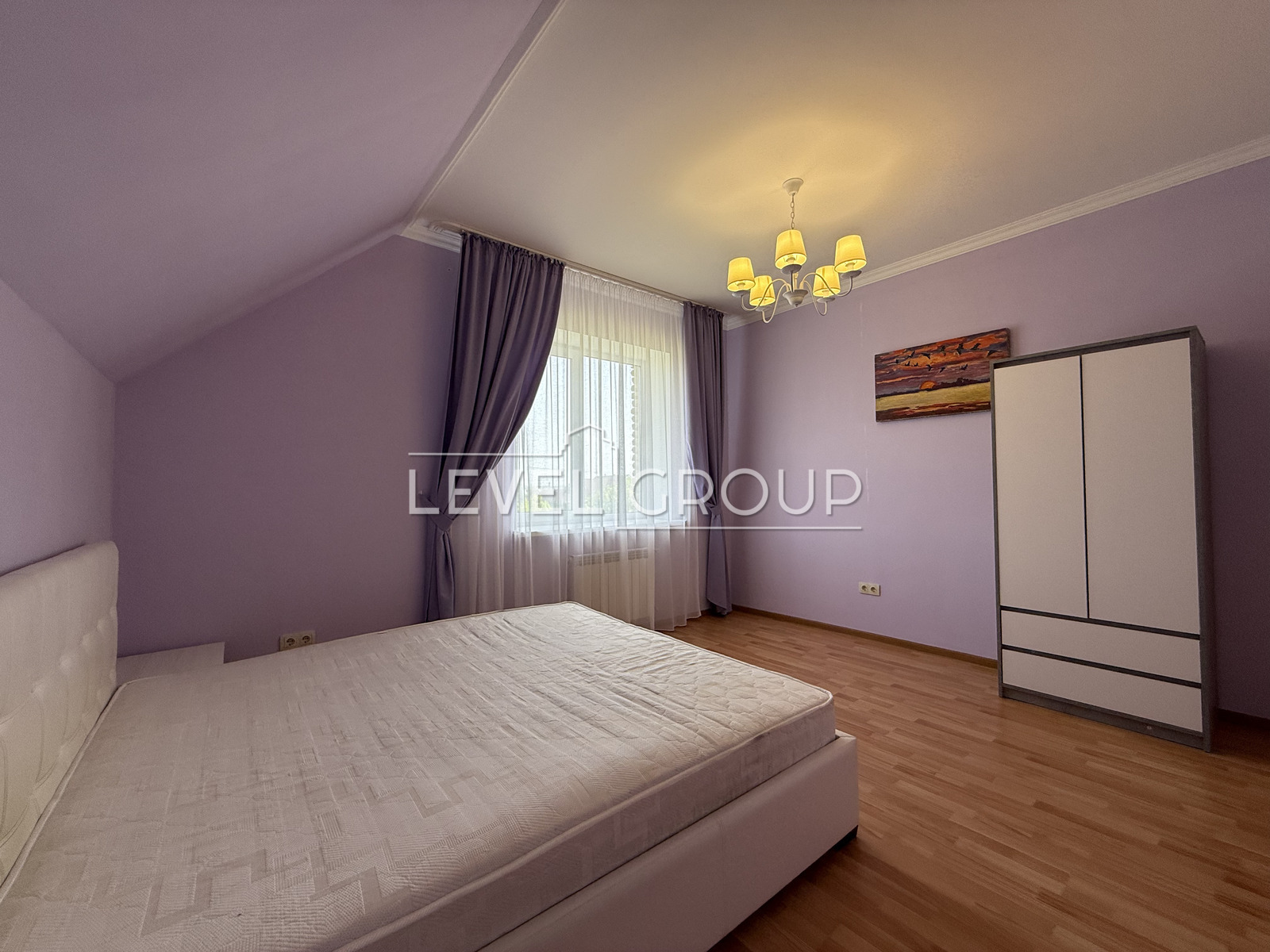 Миколаївська, 37