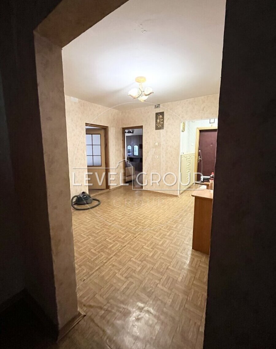 Петра Григоренка просп., 1/7
