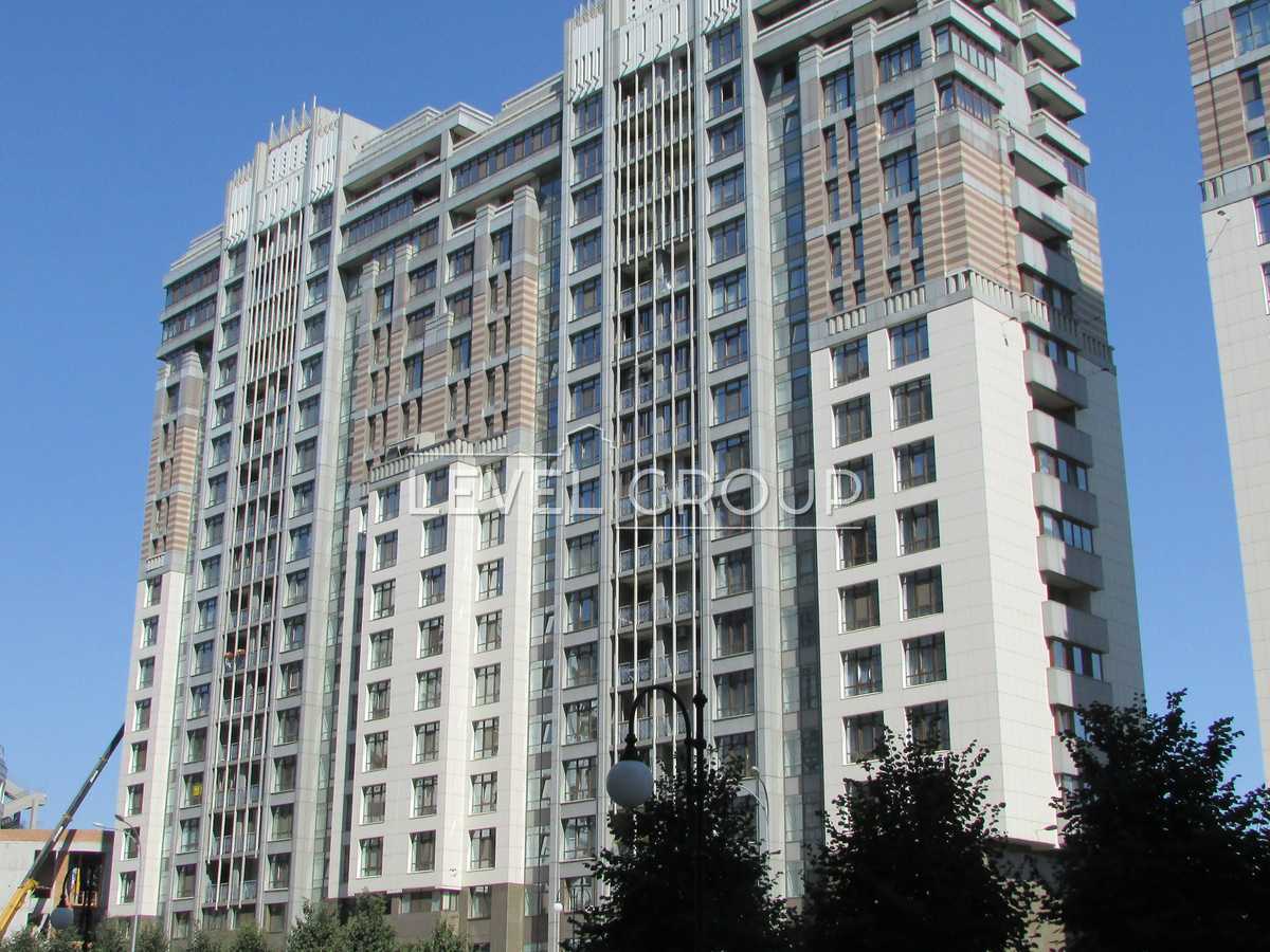 Andriy Verkhoglyad St. (Mykhayla Dragomirova), 3