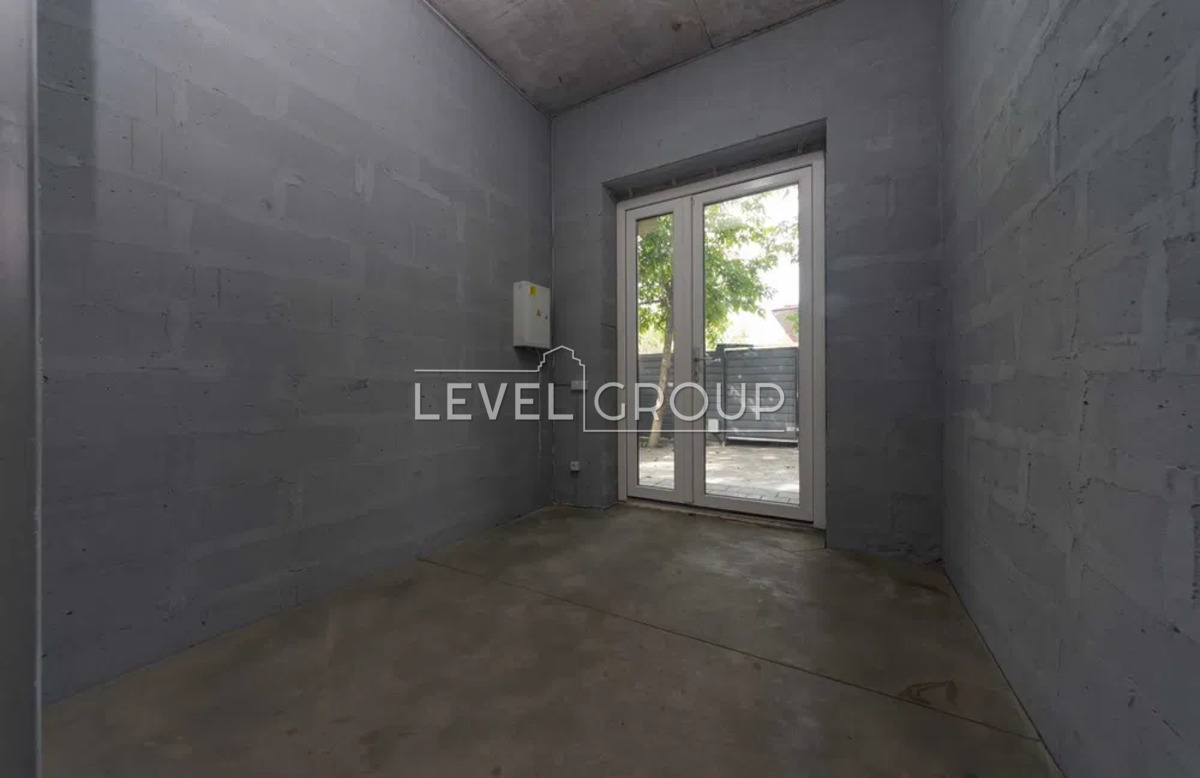 52nd Sadova Street, 14