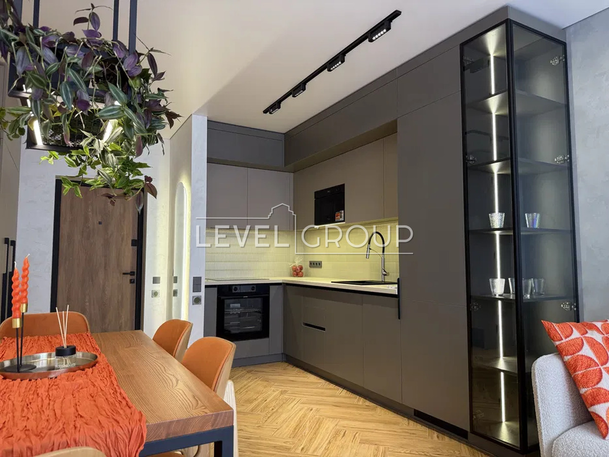 Oleksandra Olesia St., 27A