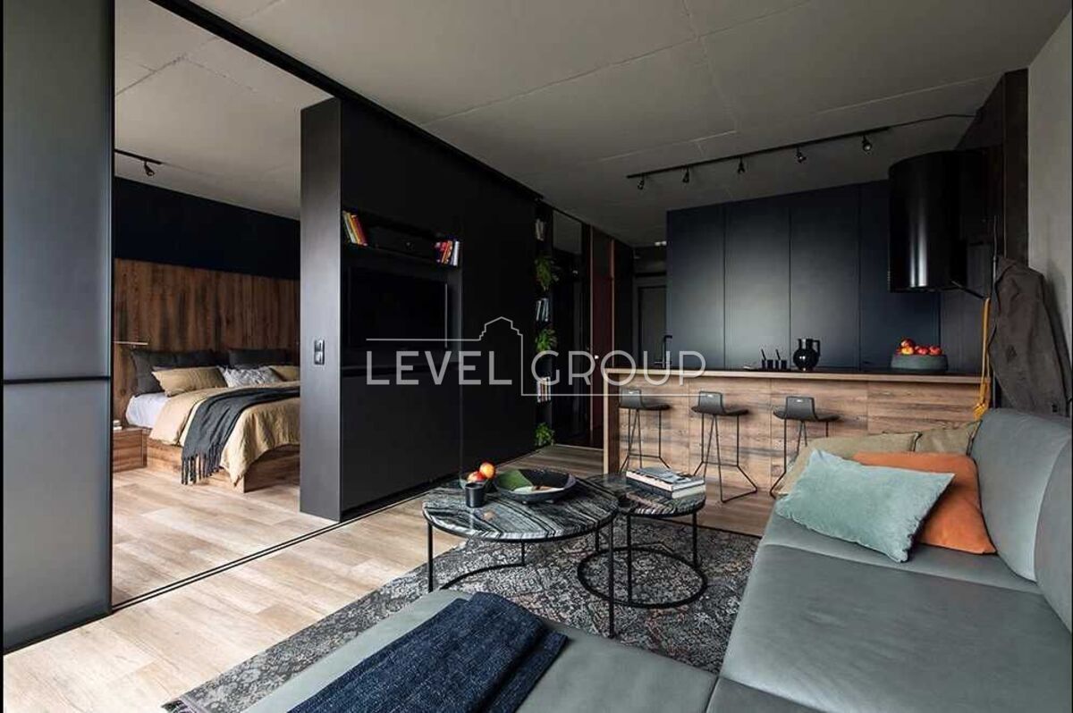 Квітки Цісик вул. (Гамарника), 32