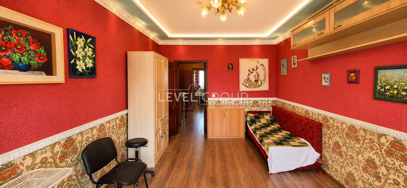 Petro Hryhorenko Ave., 18A