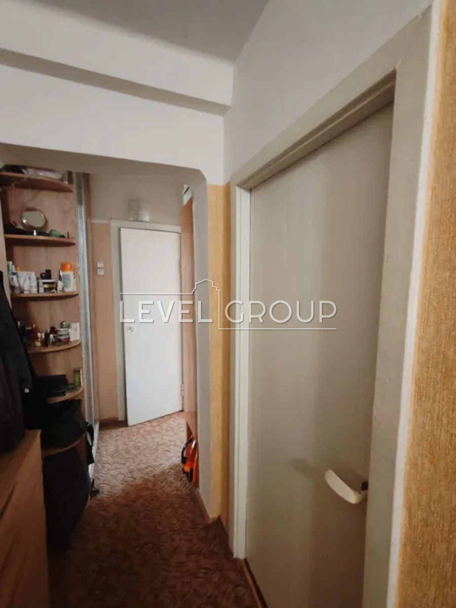 Yaroslav Hasek blvd., 7a