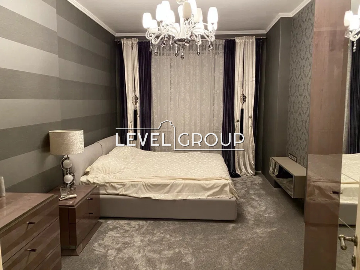 Василя Тютюнника вул. (Анрі Барбюса), 37/1
