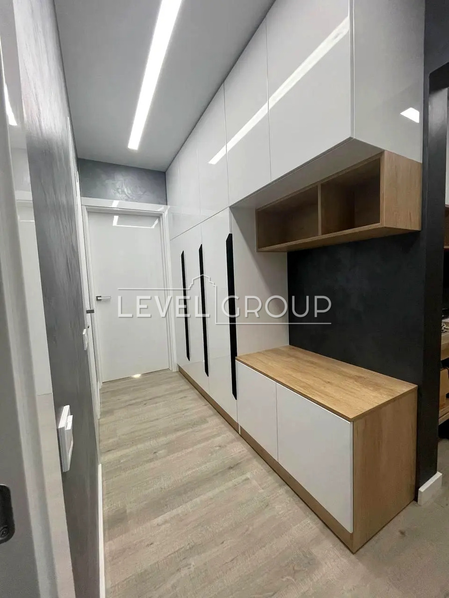 Mykola Zakrevskoho St., 95a