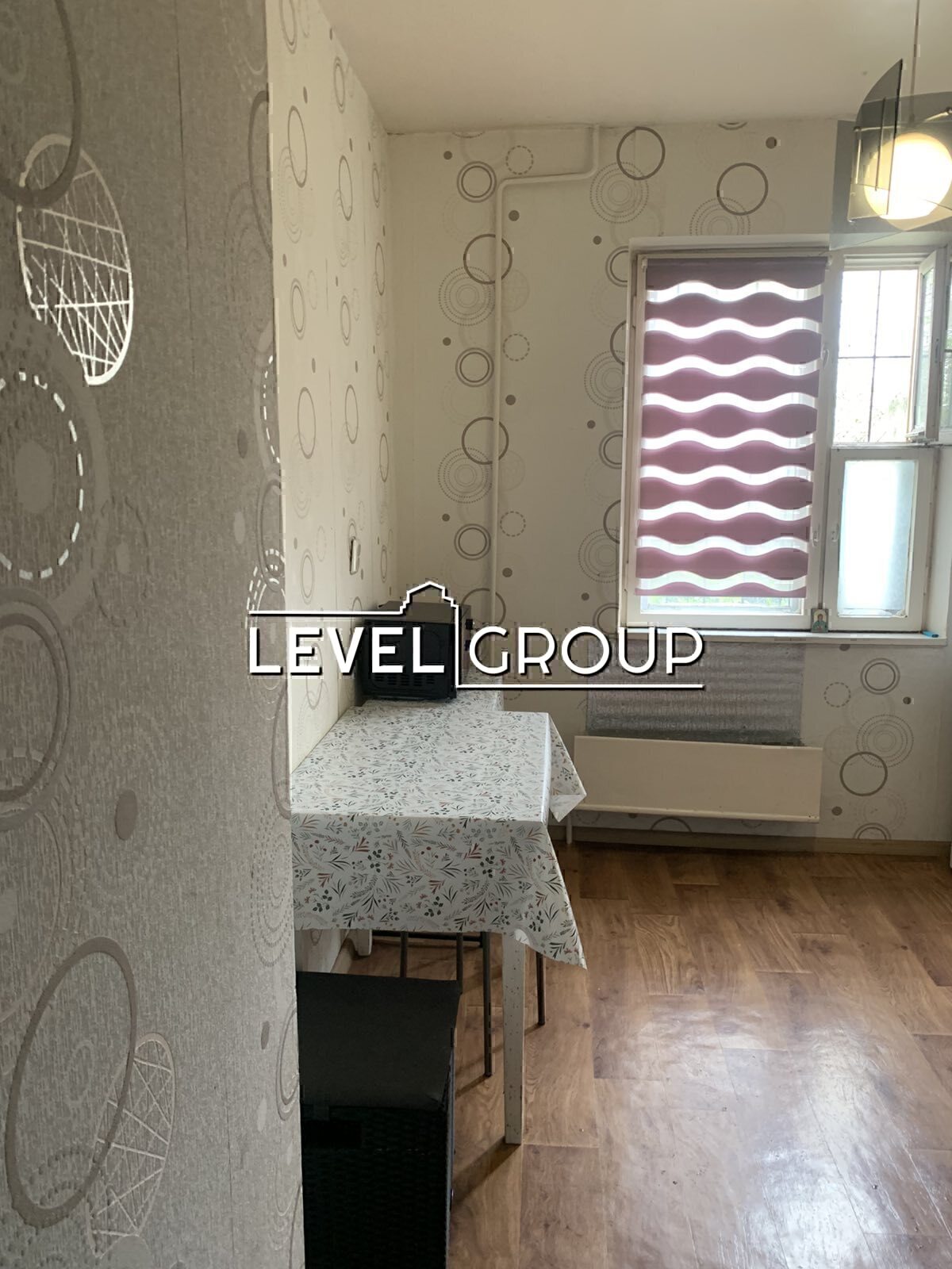 name_en